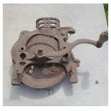 CORN SHELLER, RUSTY