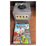NINTENDO GAMECUBE W/ BOMBERMAN GAME
