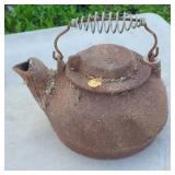 WAGNER CAST IRON KETTLE