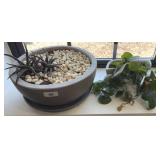 (2) PLANTERS