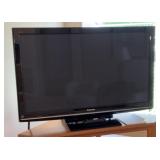 PANASONIC TELEVISION W/ REMOTE