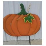 LARGE METAL FALL DECOR PUMPKIN