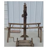 HOME COMFORT WRINGER & WASH TUB STAND