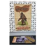 BIG FOOT DOOR MAT & BURLAP BAG