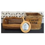 WOOD FRESH EGGS CRATE & DECOR