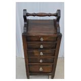 VINTAGE SEWING CHEST