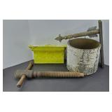 RUSTIC WOOD GARDEN DECOR