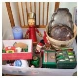 VINTAGE CHRISTMAS DECOR