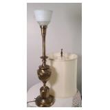 VINTAGE TABLE LAMP