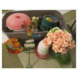 Animal Feeders/Water, Decor