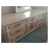 Dresser With Mirror