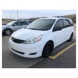 2010 Toyota Sienna