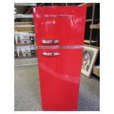 Frigidaire Retro Fridge, *Some Damage