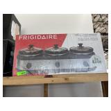Frigidaire Triple Slow Cooker