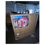 Step 2 Sweetheart Playhouse-Needs Assembled