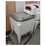 Vintage Maytag Wringer Washer.  Aluminum Top.  New