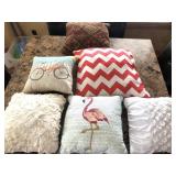 (6) Couch and Bed Pillows