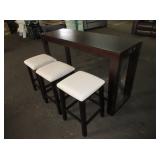 Table with 3) Stools