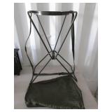 Small Cloth Basket with Holder