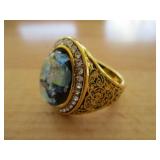 Fashion Ring with Clear Stones Surrounding Blue