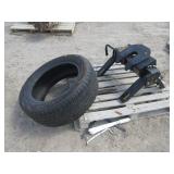 Curt Incorporated E5 5th Wheel Hitch, Tire