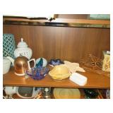 Bathroom Decorations: Sea Motif, Tea Pots, Open-