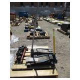 4) Hydraulic Jacks