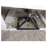 Anderson Hitches 5th Wheel Hitch with Ball