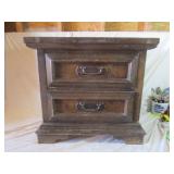 2-Drawer Night Stand