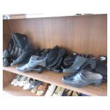 14) Pairs Women Shoes Size 9