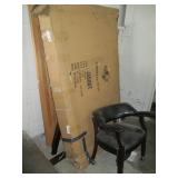 Rolling Chair, Furnishing