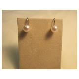 14k Cult Pearl Screw Back Earrings