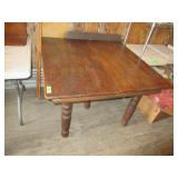 Table with Expansion Leaves