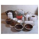 Tea Pots, Cookie Jars, Stoneware Pottery