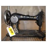 Davis "Vertical Feed" Sewing Machine
