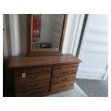 Dresser With Mirror