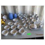 Pfaltzgraff Dish Set