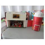 Fisher Price Play Family Farm