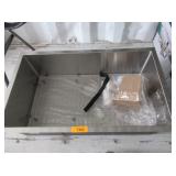 Farmhouse Style Kitchen Sink