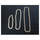 3) Varying Size Necklaces