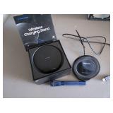 Samsung Wireless Charging Stand, Flashlight