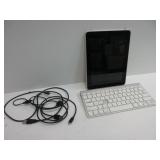 32 GB IPad with Keyboard and Cords