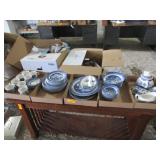 Churchill Set of Tableware