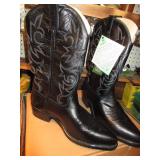 NIB Double H Boots