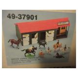 Antique Animal Barn Toys and Farm Set Antique Animal Barn Toys and Farm Set