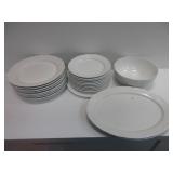 Gibson China Plate Set