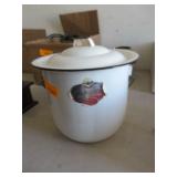 Columbian Enameled Ware Pot