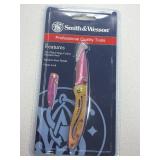 Smith & Wesson Folder, 5.3" Overall, Rainbow