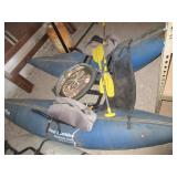 Pontoon Style Float- with Two Oars