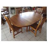 Oak Dining Room Table with Leaves and 4) Chairs
